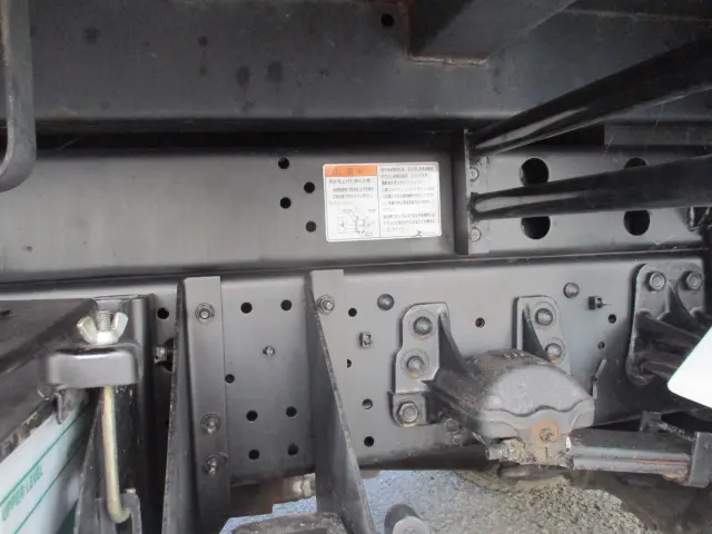 いすゞ フォワード 2PG-FRR90S1(2WD)の写真24