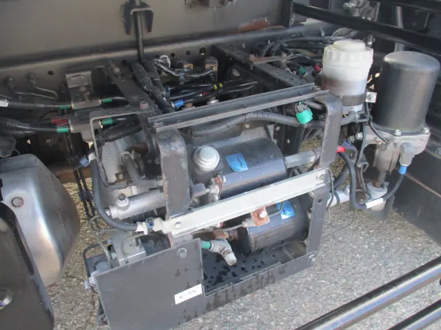 いすゞ フォワード 2PG-FRR90S1(2WD)の写真28