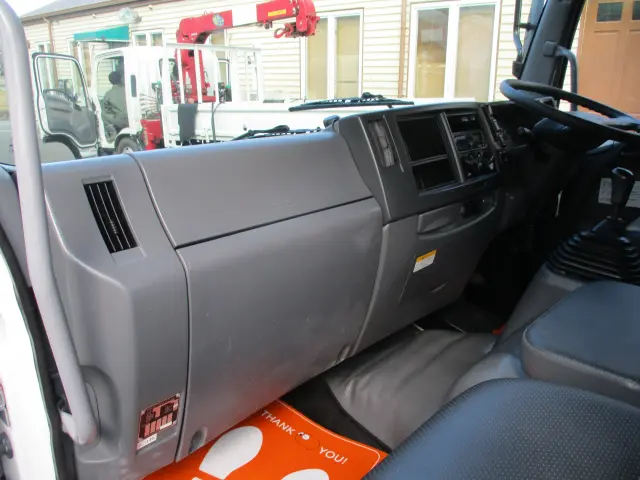 いすゞ フォワード 2PG-FRR90S1(2WD)の写真34