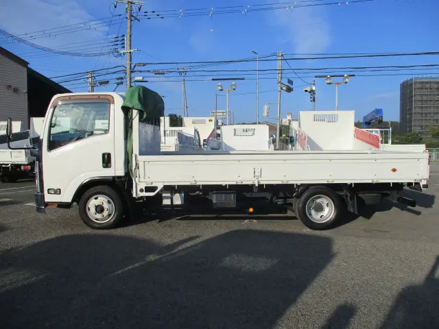 いすゞ エルフ TRG-NPR85AR(2WD)の写真10