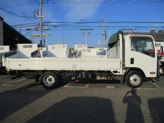 いすゞ エルフ TRG-NPR85AR(2WD)の写真11