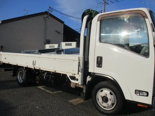 いすゞ エルフ TRG-NPR85AR(2WD)の写真18
