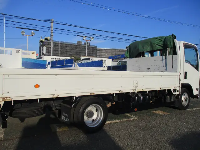 いすゞ エルフ TRG-NPR85AR(2WD)の写真20