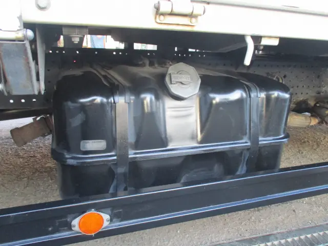 いすゞ エルフ TRG-NPR85AR(2WD)の写真29