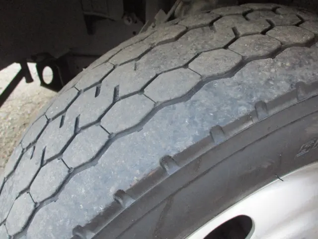 いすゞ エルフ TRG-NPR85AR(2WD)の写真31