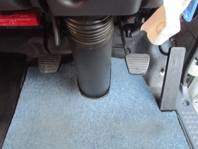 いすゞ エルフ TRG-NPR85AR(2WD)の写真34