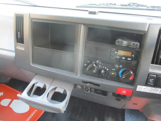 いすゞ エルフ TRG-NPR85AR(2WD)の写真38