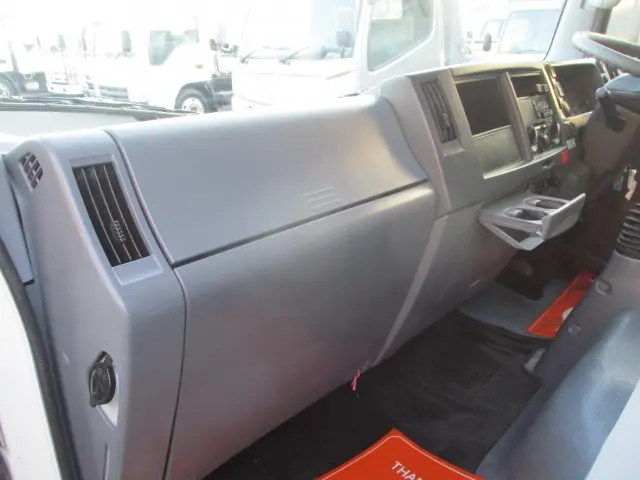 いすゞ エルフ TRG-NPR85AR(2WD)の写真41