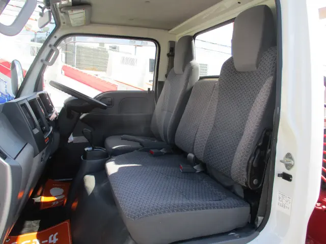 いすゞ エルフ TPG-NKR85AR(2WD)の写真41