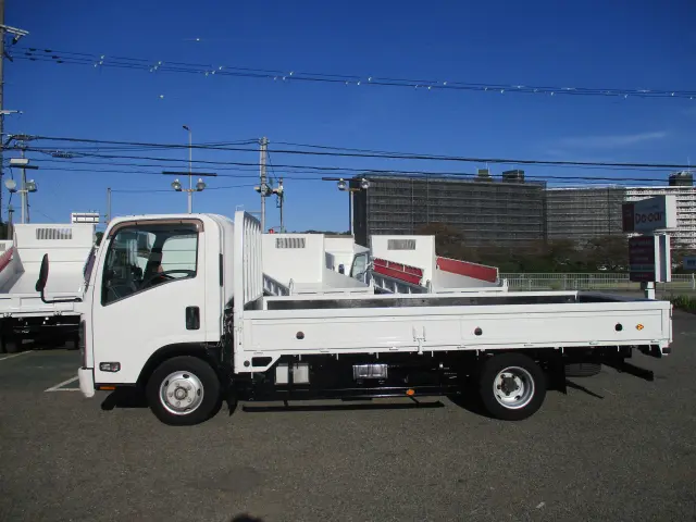 いすゞ エルフ TRG-NPR85AR(2WD)の写真8
