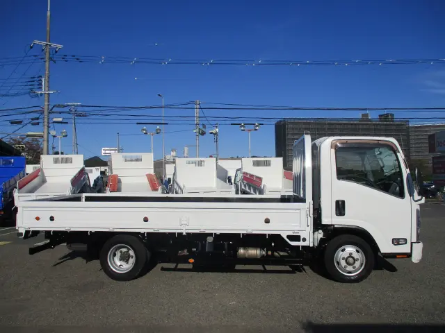 いすゞ エルフ TRG-NPR85AR(2WD)の写真9
