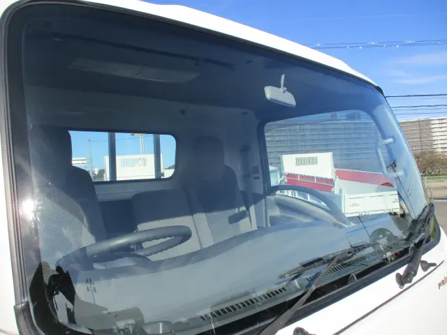 いすゞ エルフ TRG-NPR85AR(2WD)の写真47