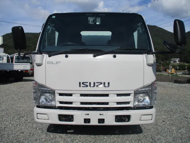 いすゞ エルフ BKG-NJR85AN(2WD)の写真5