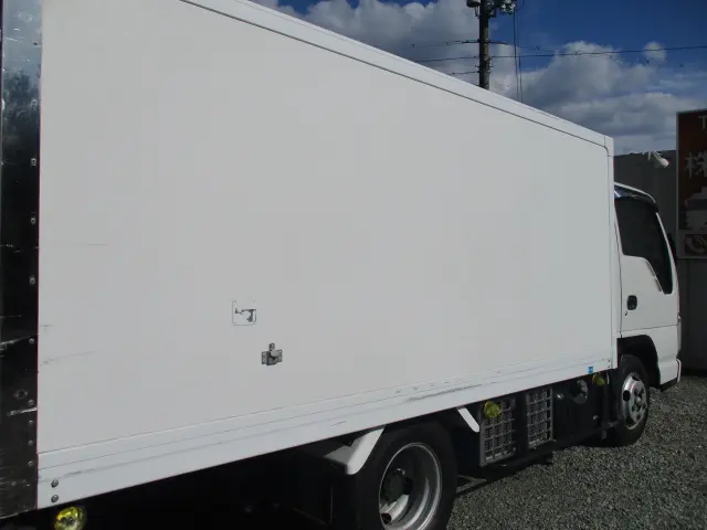 いすゞ エルフ BKG-NJR85AN(2WD)の写真13