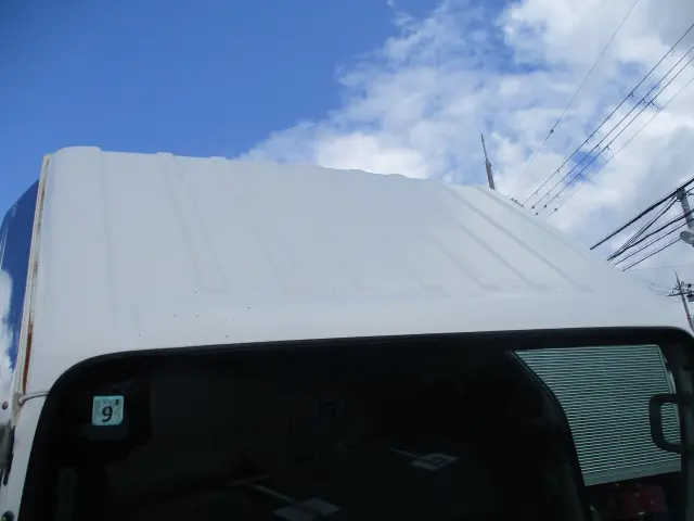 いすゞ エルフ BKG-NJR85AN(2WD)の写真15
