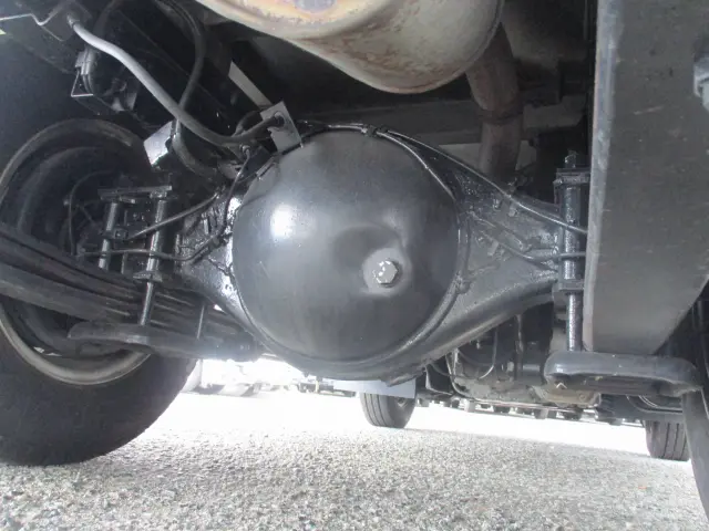 いすゞ エルフ BKG-NJR85AN(2WD)の写真29