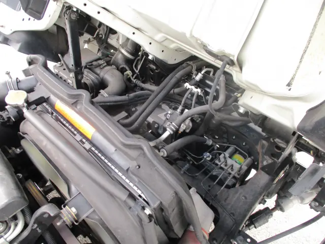 いすゞ エルフ BKG-NJR85AN(2WD)の写真48