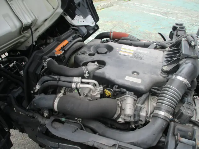 いすゞ エルフ BKG-NJR85AN(2WD)の写真49