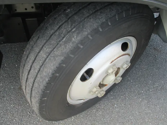 いすゞ エルフ TPG-NKR85AD(2WD)の写真22