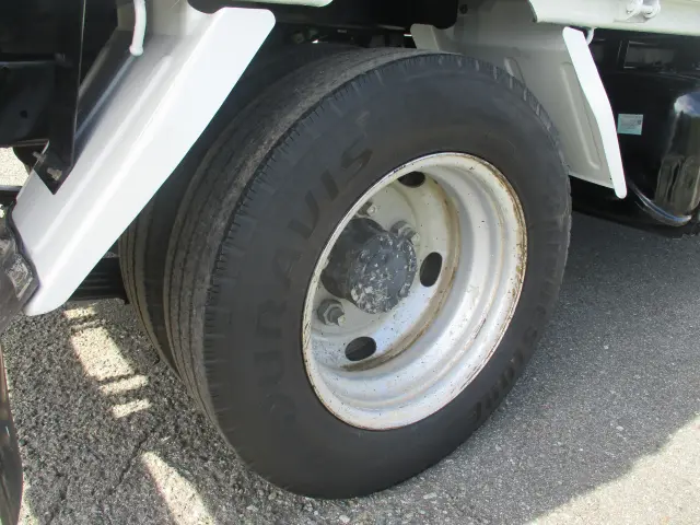 いすゞ エルフ TPG-NKR85AD(2WD)の写真23