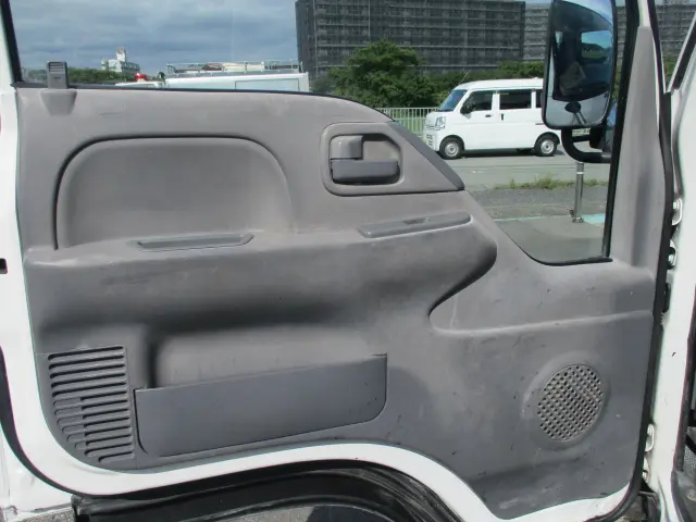 いすゞ エルフ TPG-NKR85AD(2WD)の写真26