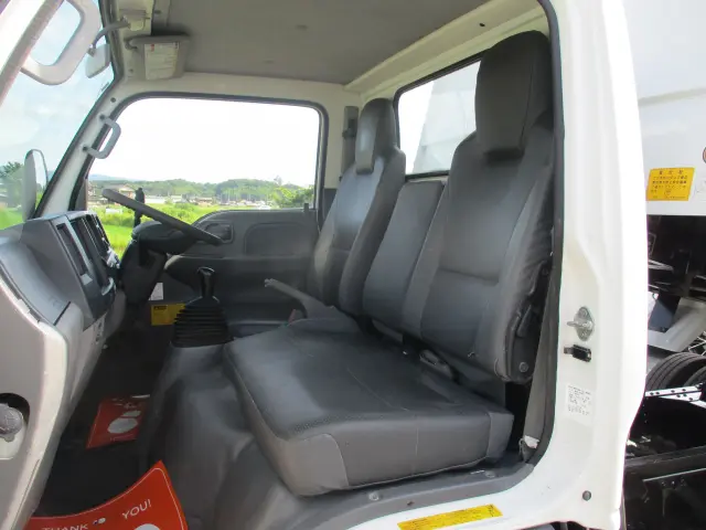 いすゞ エルフ TPG-NKR85AD(2WD)の写真38