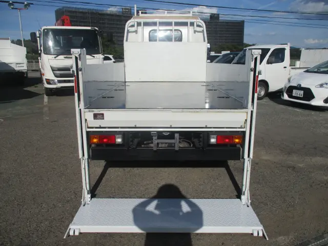 三菱 キャンター 2RG-FEVA0(2WD)の写真19
