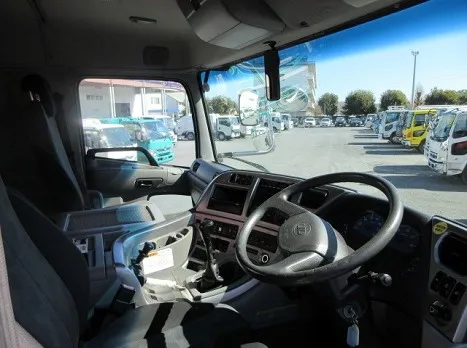 UDトラックス QKG-GK6XAE(その他)の写真25