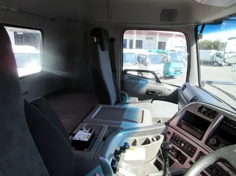 UDトラックス QKG-GK6XAE(その他)の写真26