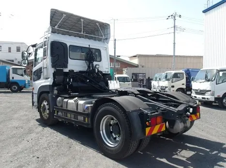 UDトラックス QKG-GK6XAR(その他)の写真4