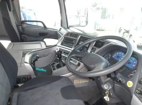 UDトラックス QKG-GK6XAR(その他)の写真25