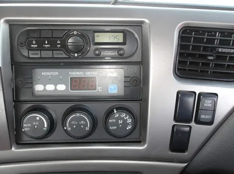 UDトラックス QKG-GK6XAR(その他)の写真31