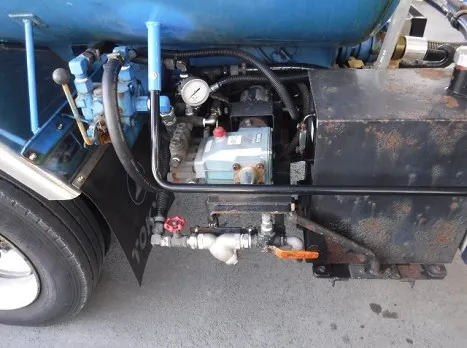 いすゞ PDG-NKR85YN(その他)の写真12