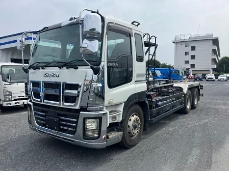 いすゞ LKG-CYZ77AM(その他)の写真1