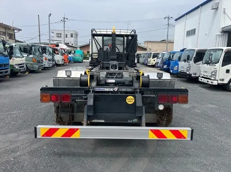 いすゞ  LKG-CYZ77AM(その他)の写真5