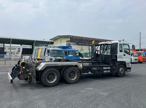 いすゞ  LKG-CYZ77AM(その他)の写真6