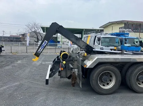 いすゞ LKG-CYZ77AM(その他)の写真10