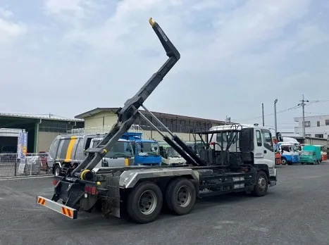 いすゞ  LKG-CYZ77AM(その他)の写真13