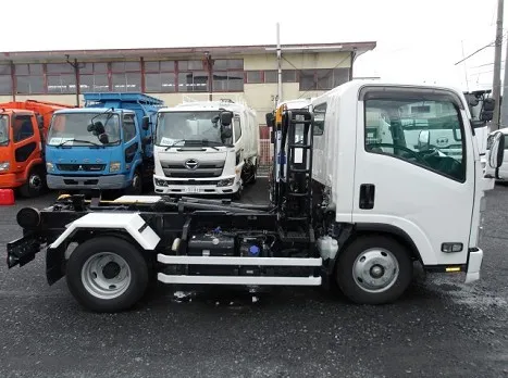 いすゞ 2RG-NMR88AN(その他)の写真6