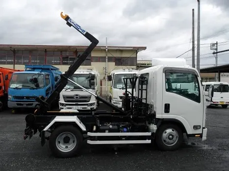 いすゞ 2RG-NMR88AN(その他)の写真12