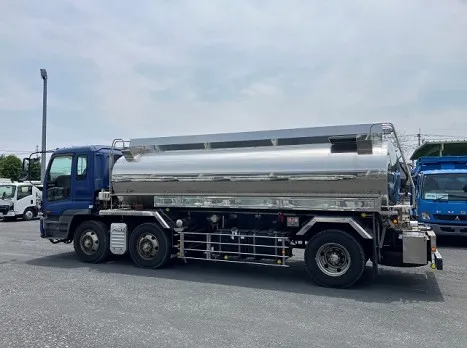 いすゞ PJ-CYG77P6(その他)の写真7