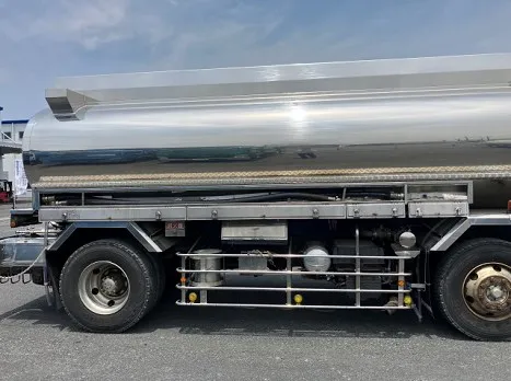 いすゞ  PJ-CYG77P6(その他)の写真18