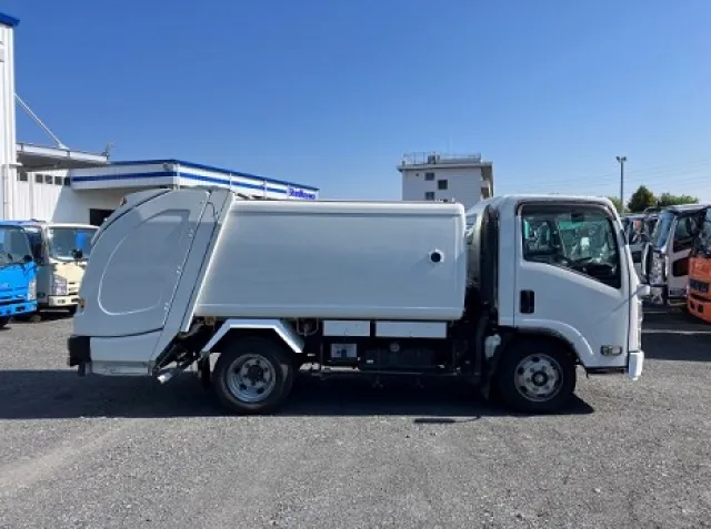 いすゞ TPG-NPR85AN(その他)の写真6