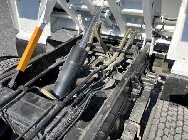 いすゞ TPG-NPR85AN(その他)の写真16