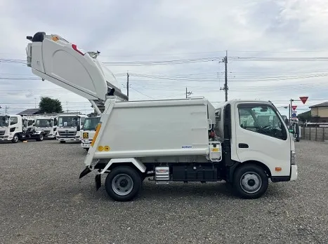 トヨタ 2KG-XZU700(その他)の写真12