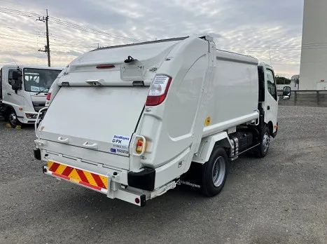 トヨタ  2KG-XZU700A(その他)の写真2