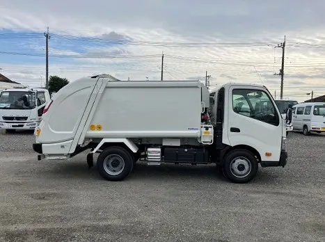 トヨタ  2KG-XZU700A(その他)の写真6