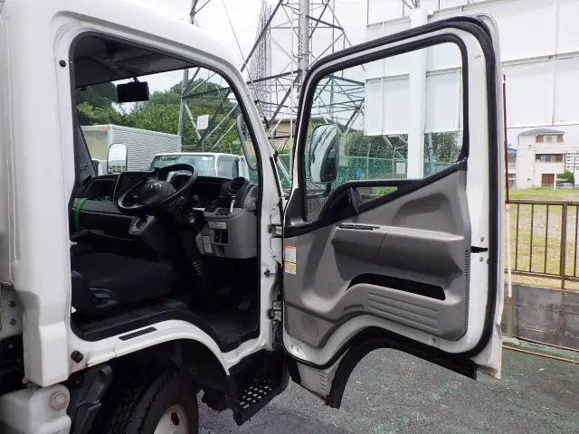 日産 アトラス TRG-FEA5W(2WD)の写真23