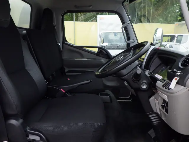 日産 アトラス TRG-FEA5W(2WD)の写真24