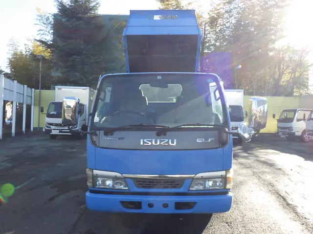 いすゞ エルフ KR-NKR81ED(2WD)の写真8